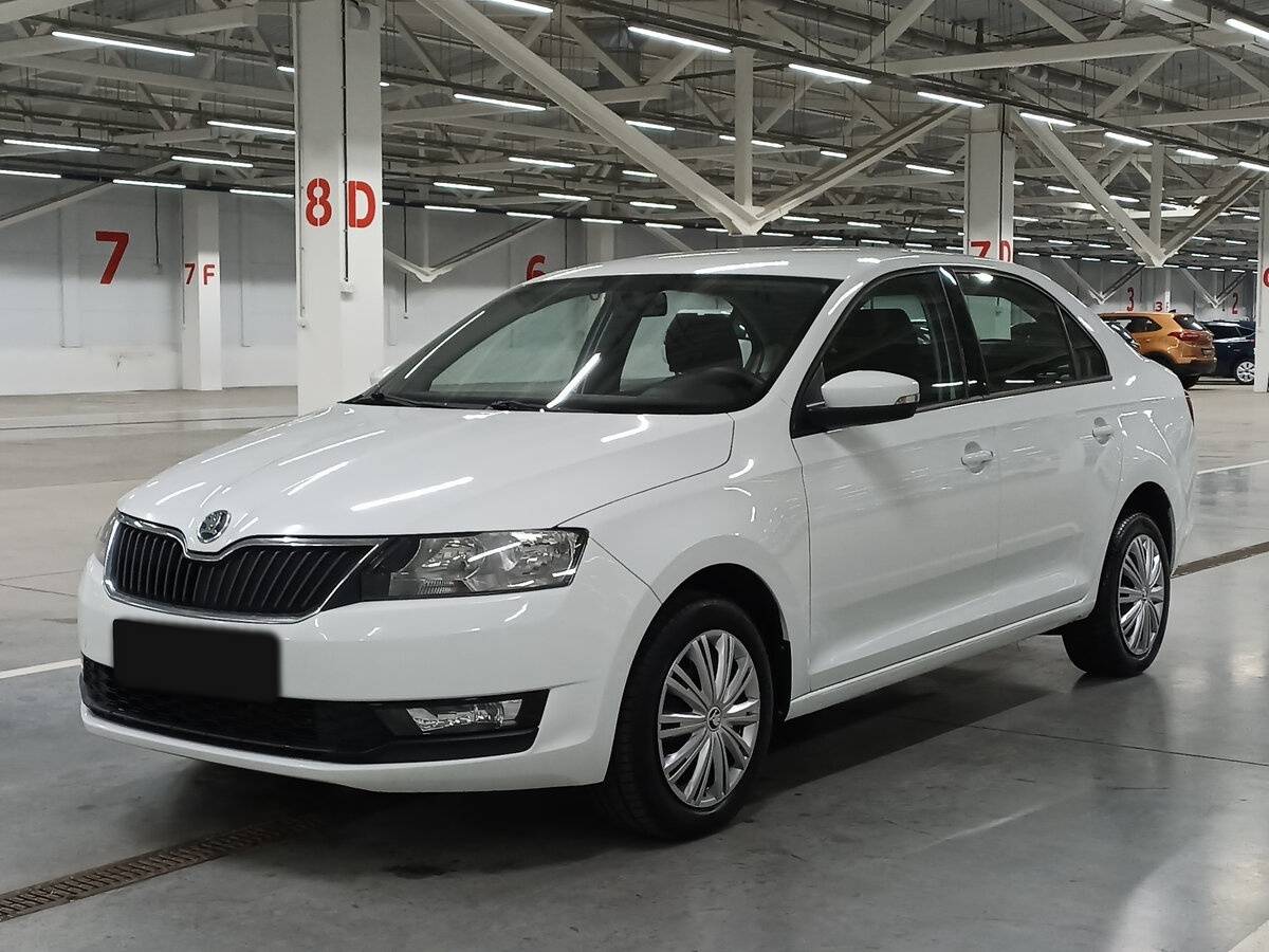 Купить Skoda Rapid с пробегом. Посмотреть фото