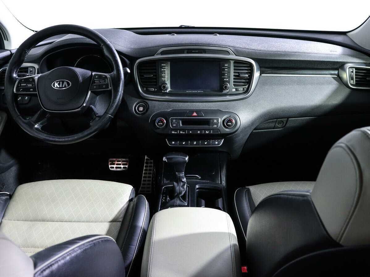 Купить Kia Sorento с пробегом. Фото: #8
