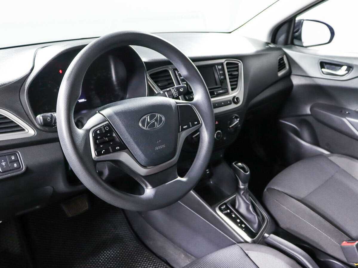 Купить Hyundai Solaris с пробегом. Фото: #11