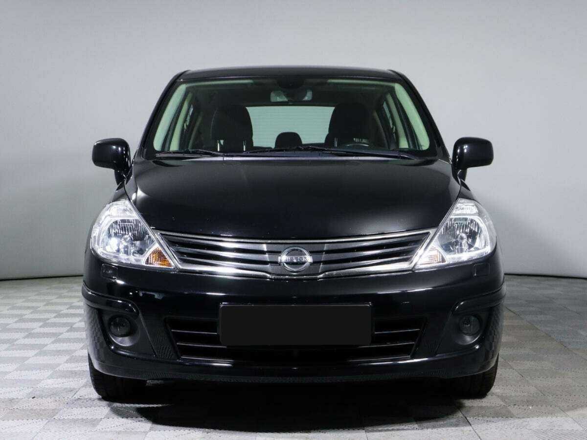 Купить Nissan Tiida с пробегом. Фото: #1