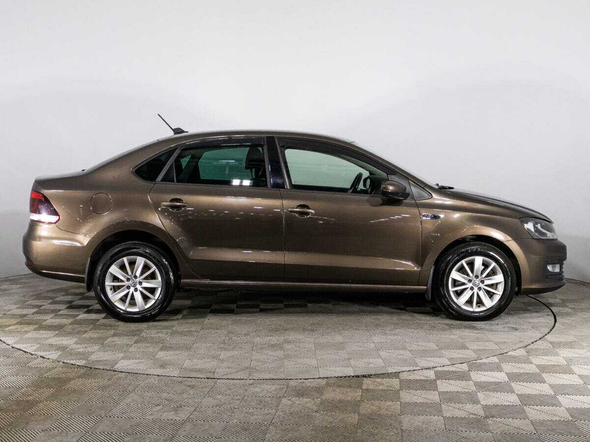 Купить Volkswagen Polo с пробегом. Фото: #3