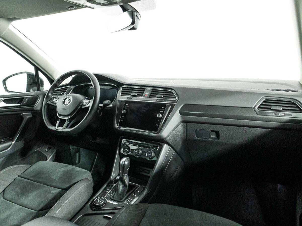 Купить Volkswagen Tiguan с пробегом. Фото: #8