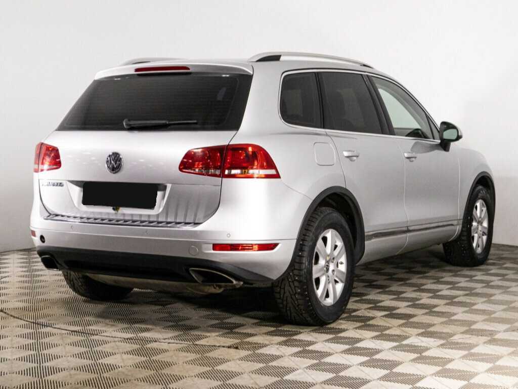 Купить Volkswagen Touareg с пробегом. Фото: #4