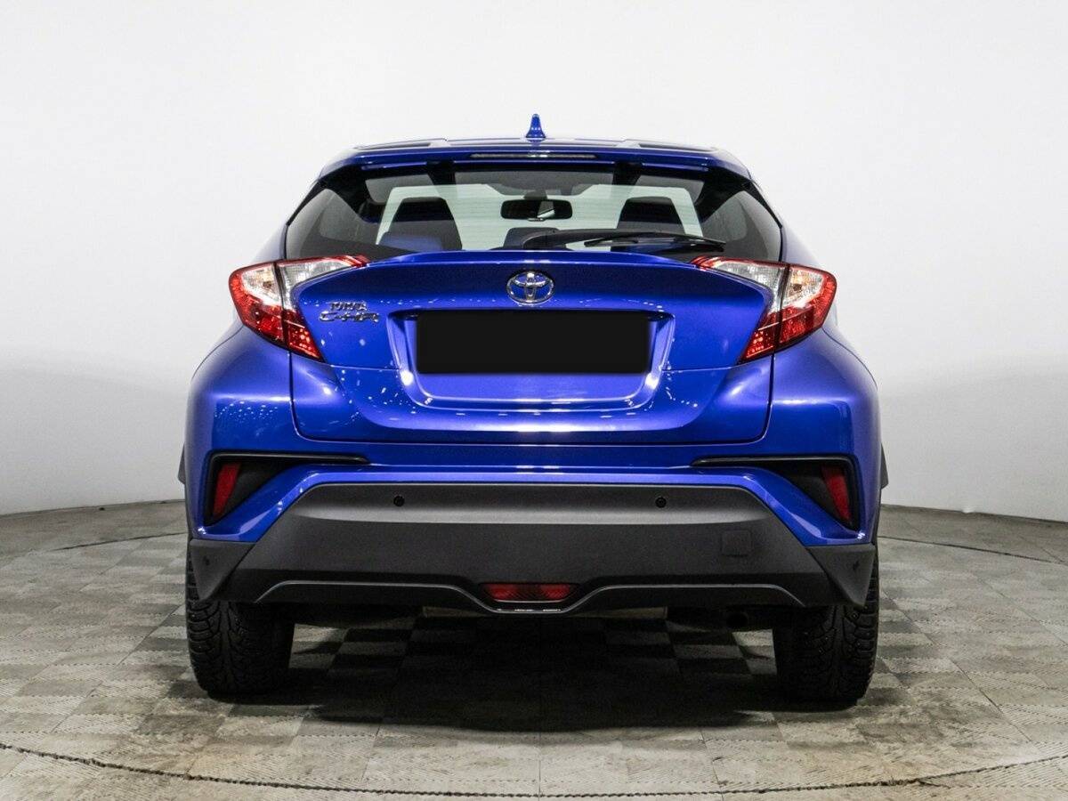Купить Toyota C-HR с пробегом. Фото: #5