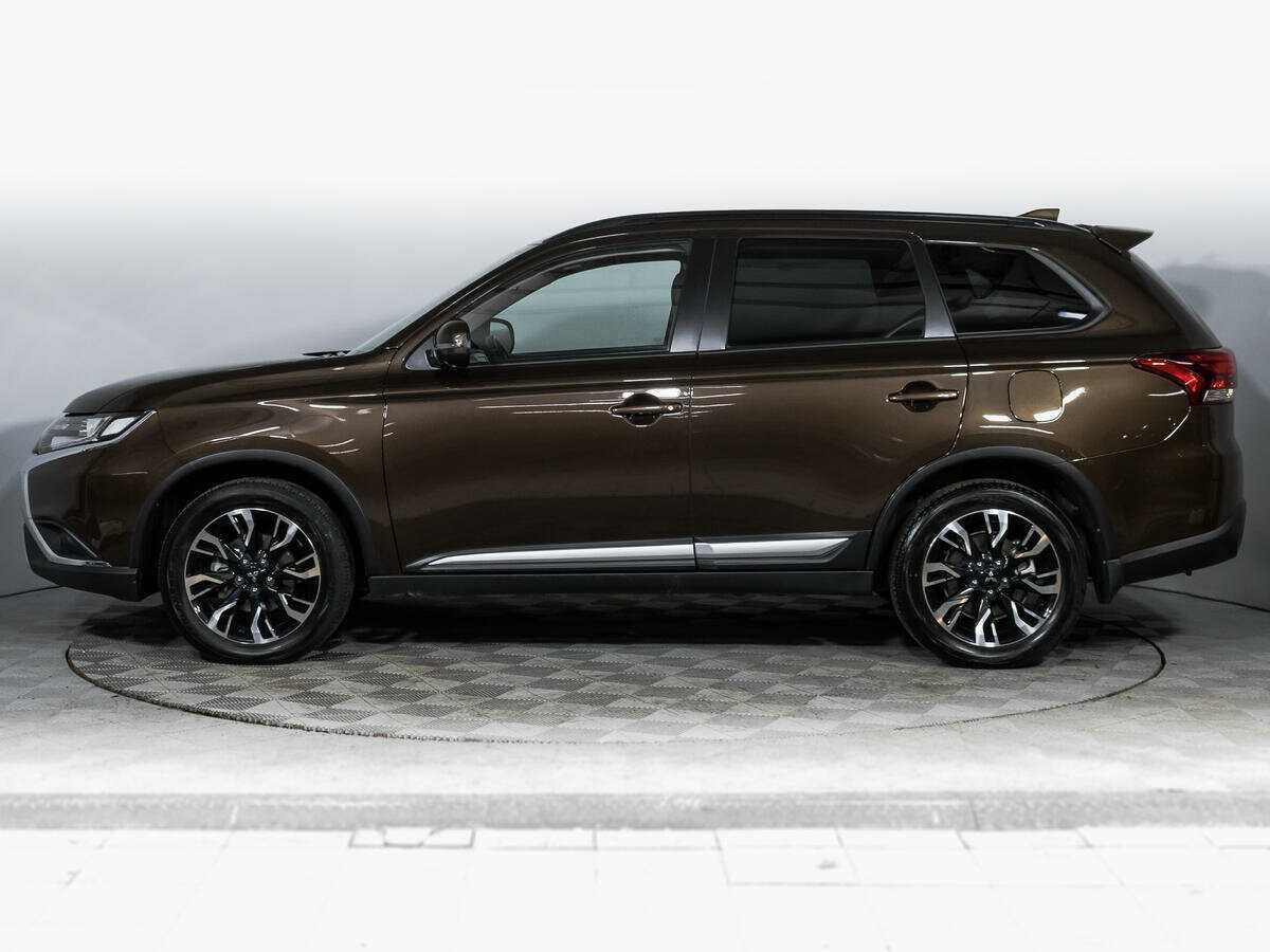 Купить Mitsubishi Outlander с пробегом. Фото: #7