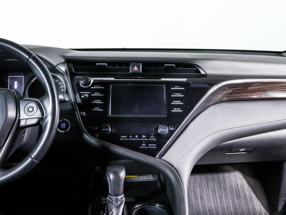 Купить Toyota Camry с пробегом. Фото: #12