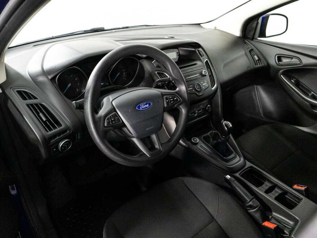 Купить Ford Focus с пробегом. Фото: #10