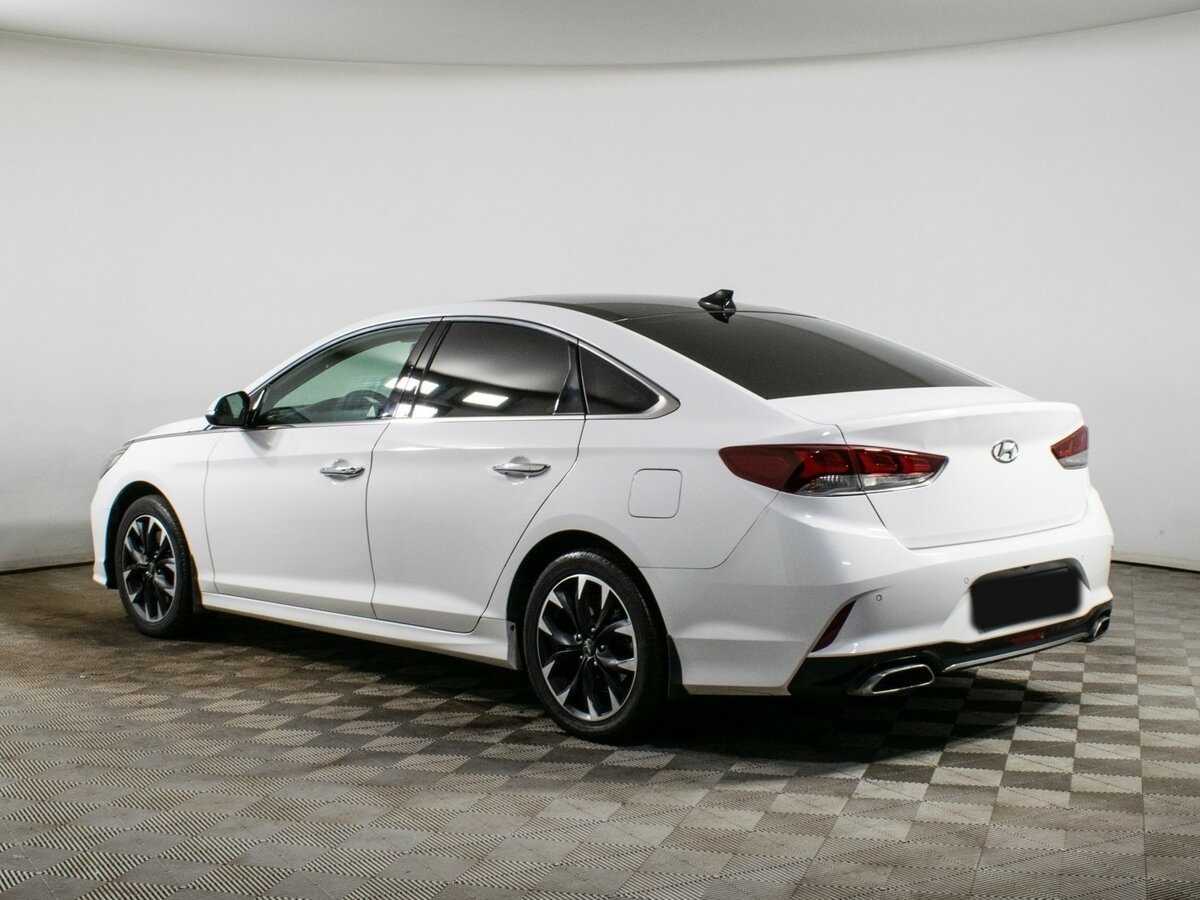Купить Hyundai Sonata с пробегом. Фото: #3