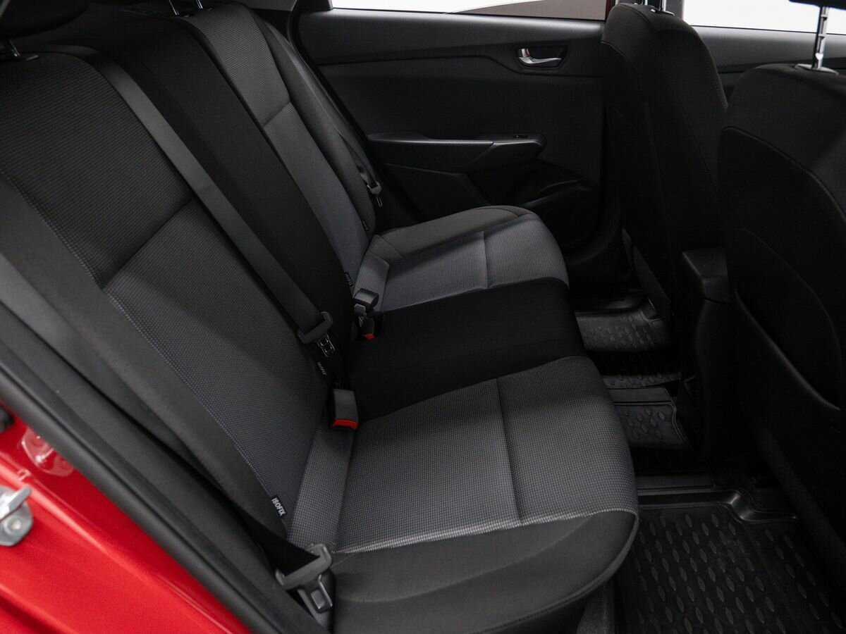 Купить Hyundai Solaris с пробегом. Фото: #8