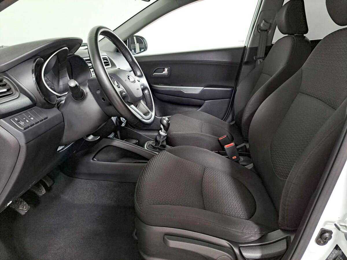 Купить Kia Rio с пробегом. Фото: #13