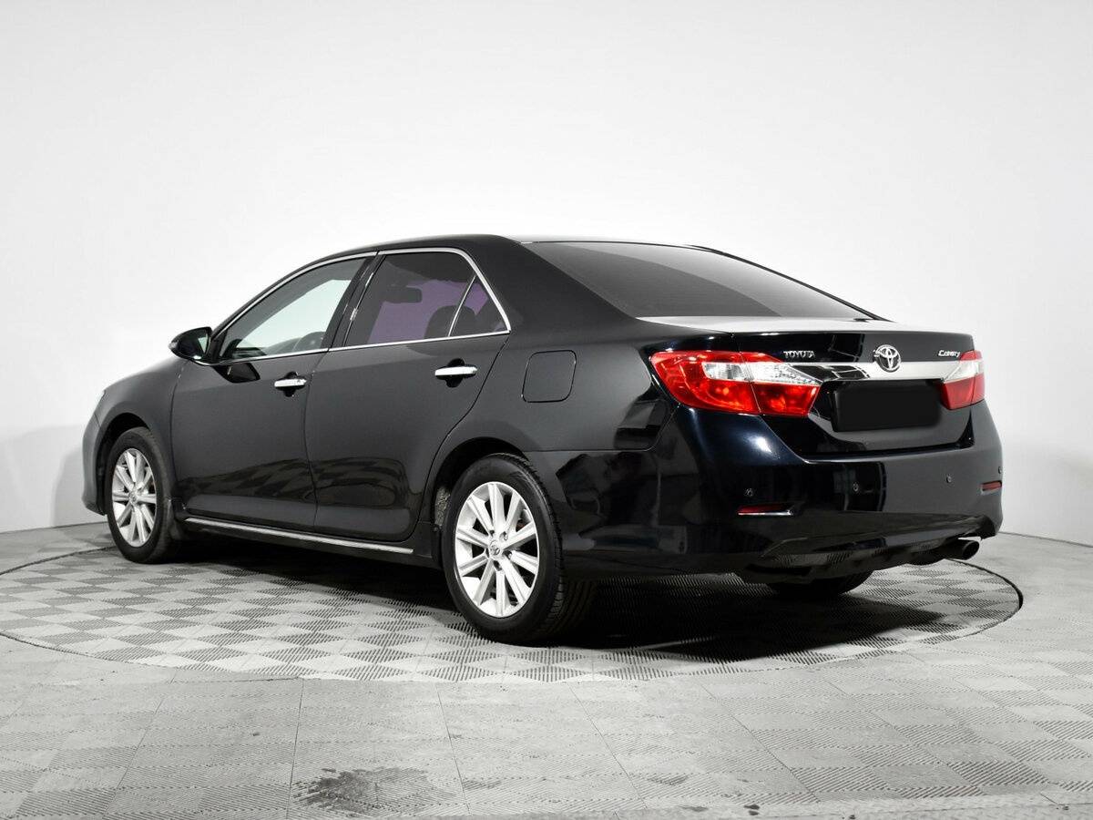 Купить Toyota Camry с пробегом. Фото: #5