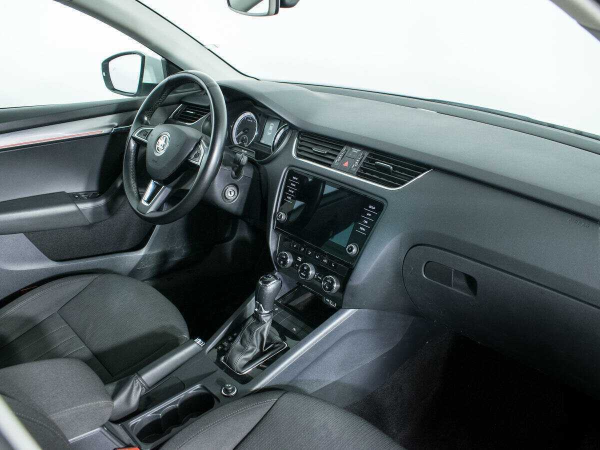 Купить Skoda Octavia с пробегом. Фото: #8
