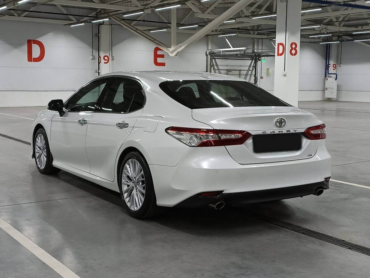 Купить Toyota Camry с пробегом. Фото: #6