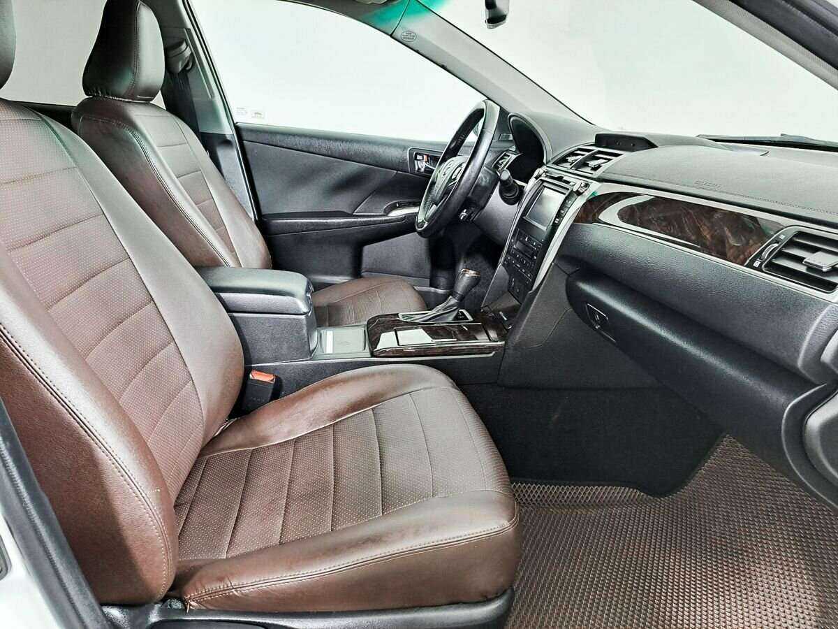 Купить Toyota Camry с пробегом. Фото: #7