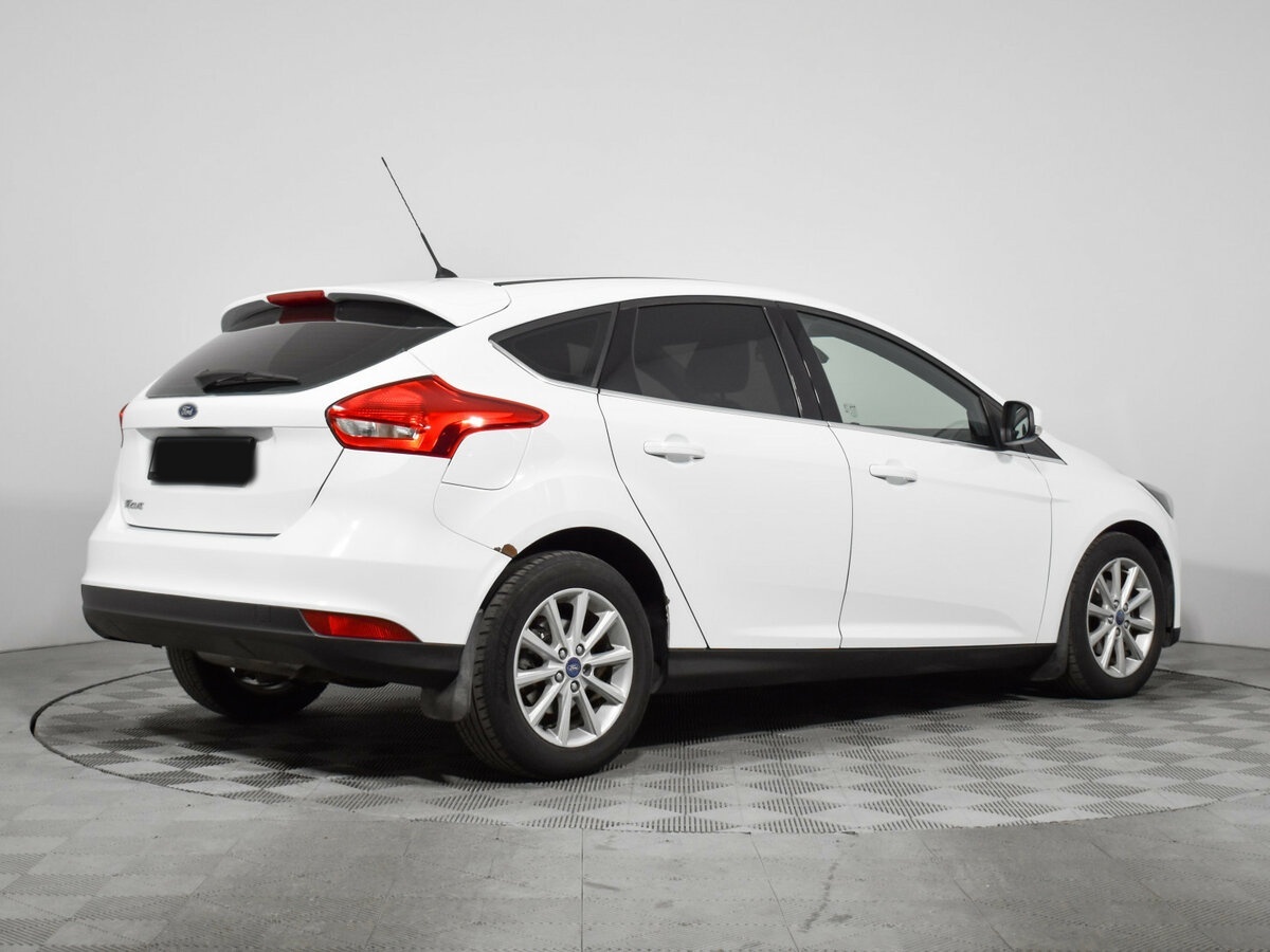 Купить Ford Focus с пробегом. Фото: #4