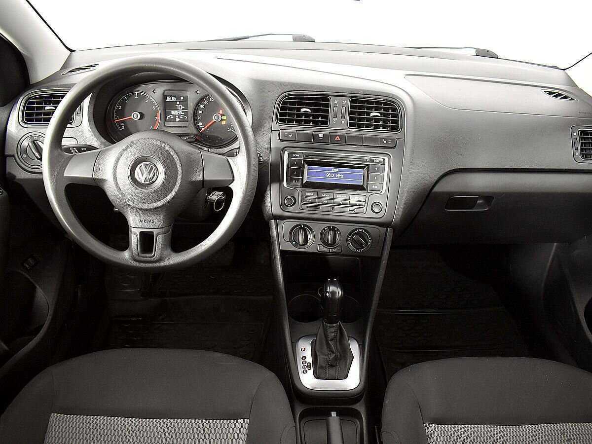 Купить Volkswagen Polo с пробегом. Фото: #7