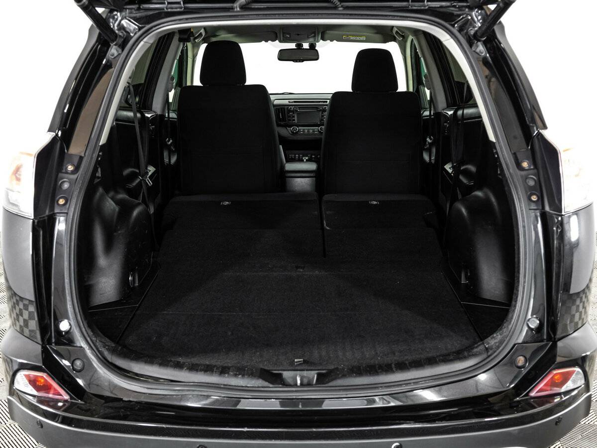 Купить Toyota RAV4 с пробегом. Фото: #16