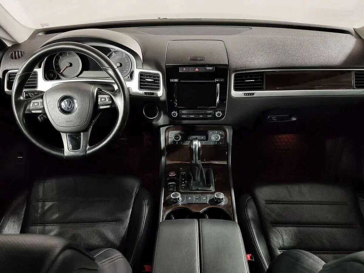 Купить Volkswagen Touareg с пробегом. Фото: #7