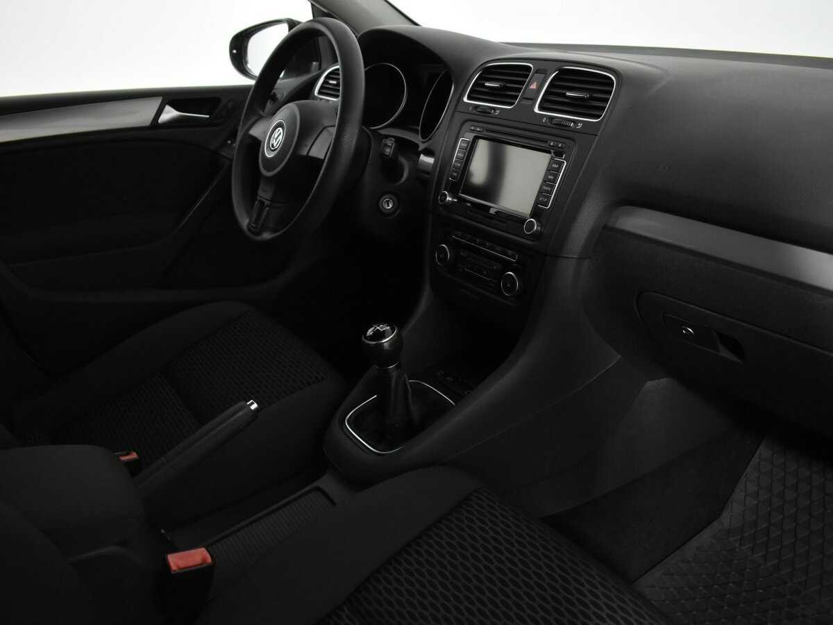 Купить Volkswagen Golf с пробегом. Фото: #9