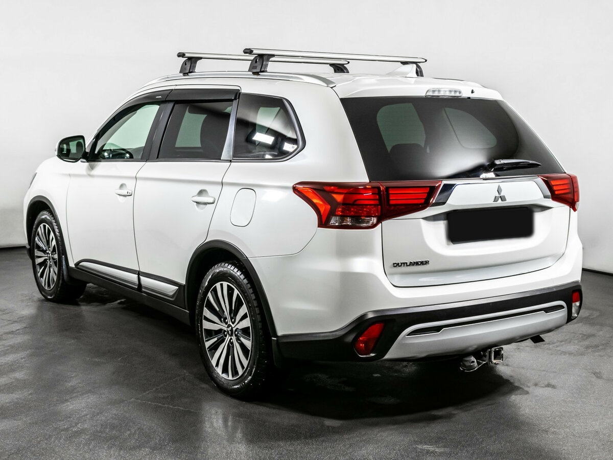 Купить Mitsubishi Outlander с пробегом. Фото: #6