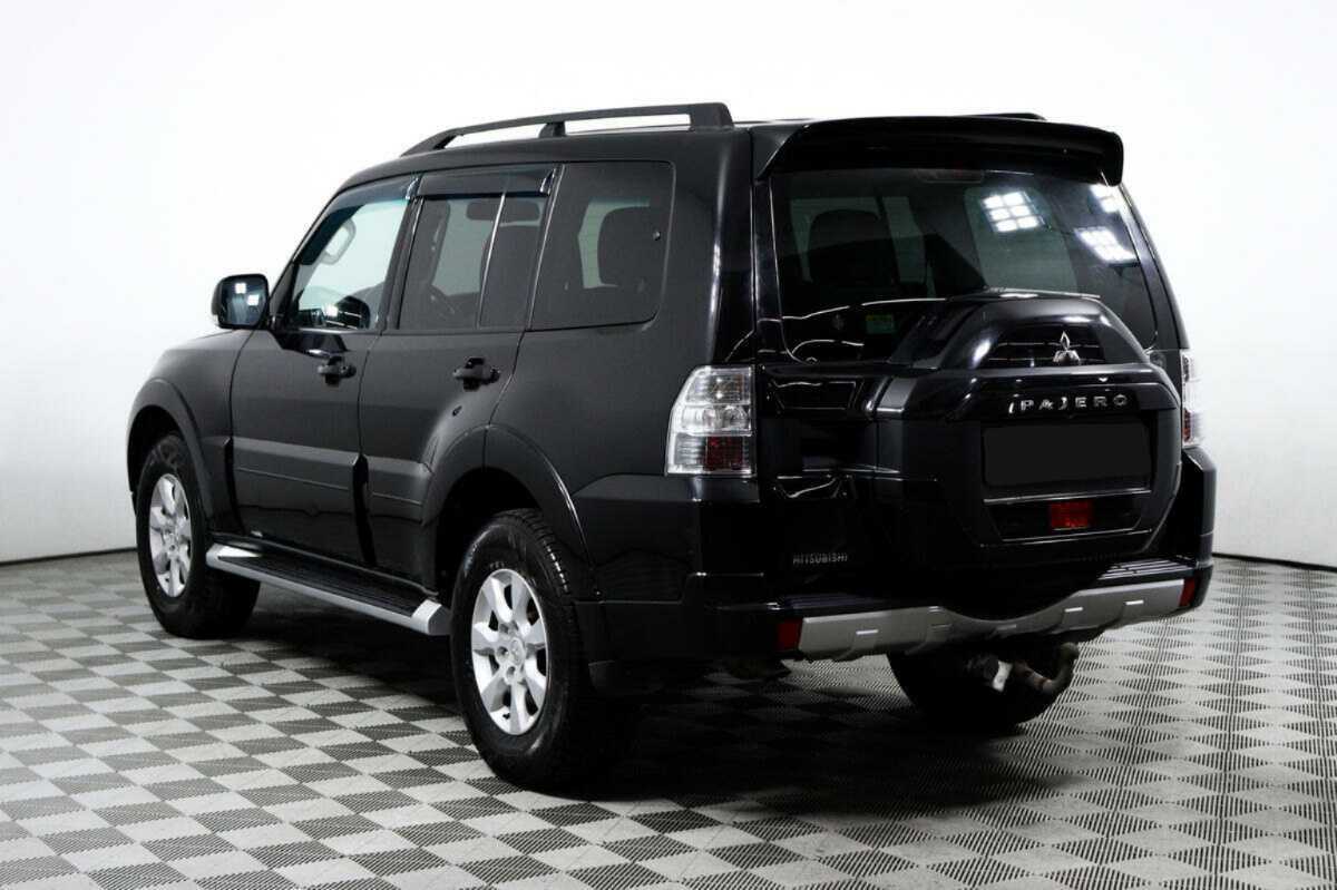 Купить Mitsubishi Pajero с пробегом. Фото: #6