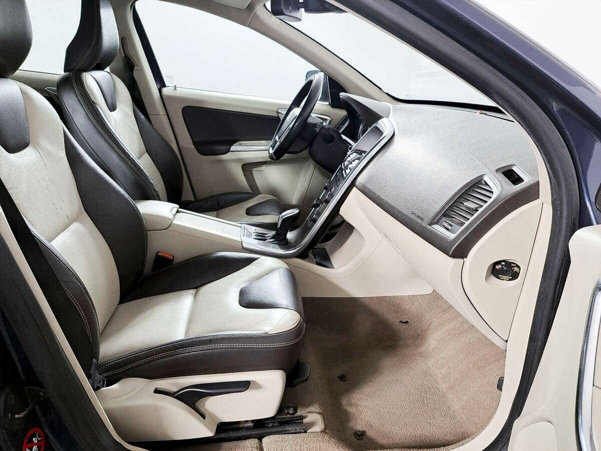 Купить Volvo XC60 с пробегом. Фото: #10
