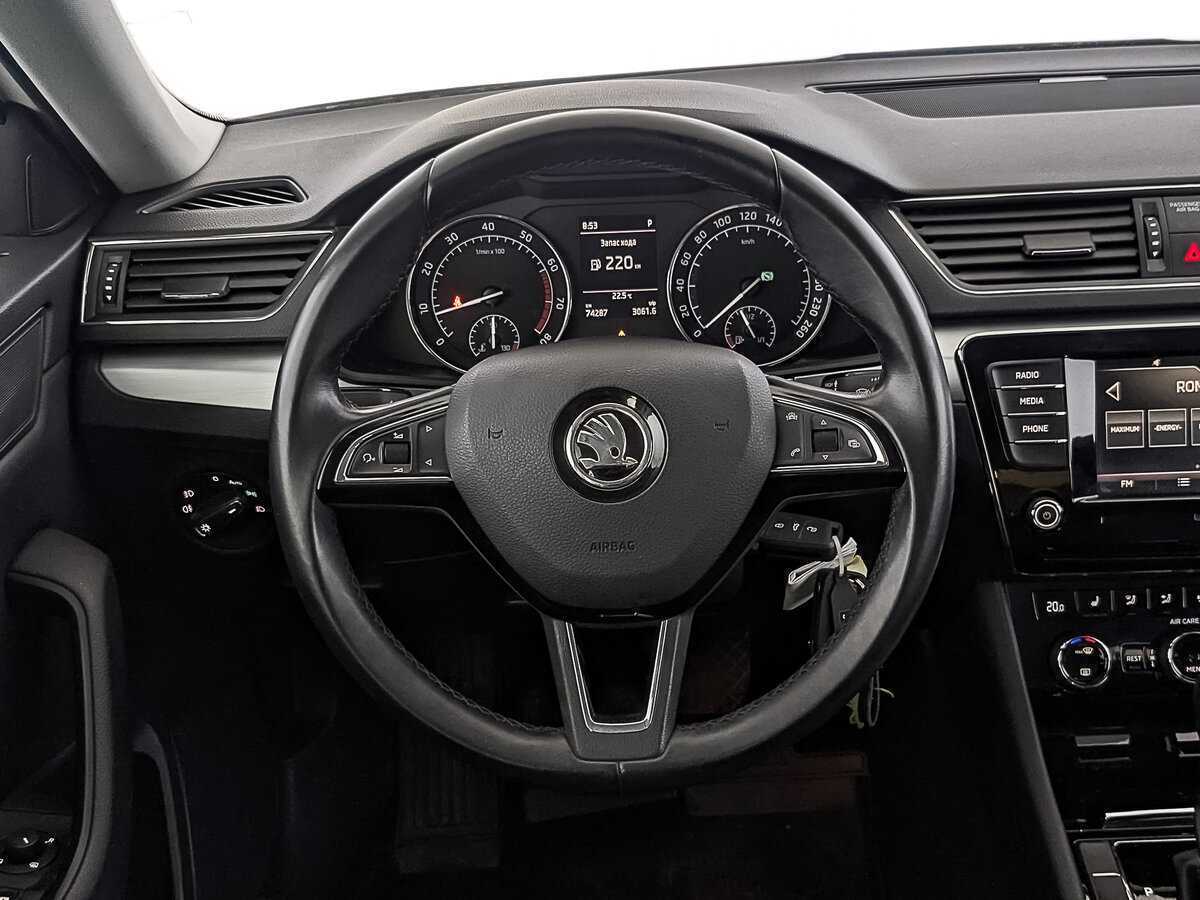 Купить Skoda Superb с пробегом. Фото: #21