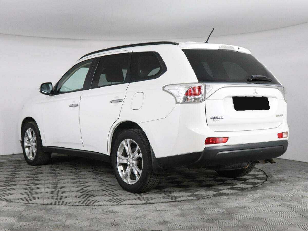 Купить Mitsubishi Outlander с пробегом. Фото: #6