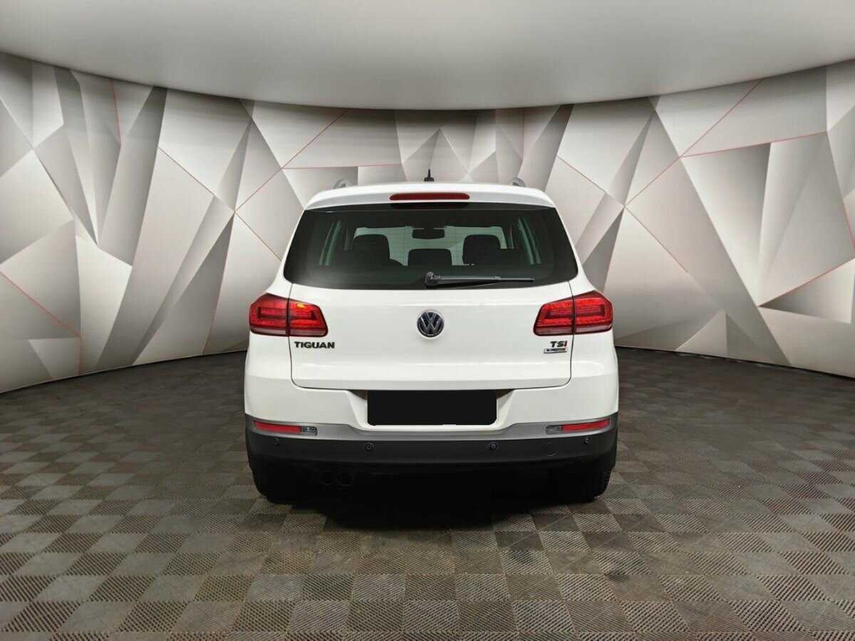 Купить Volkswagen Tiguan с пробегом. Фото: #6