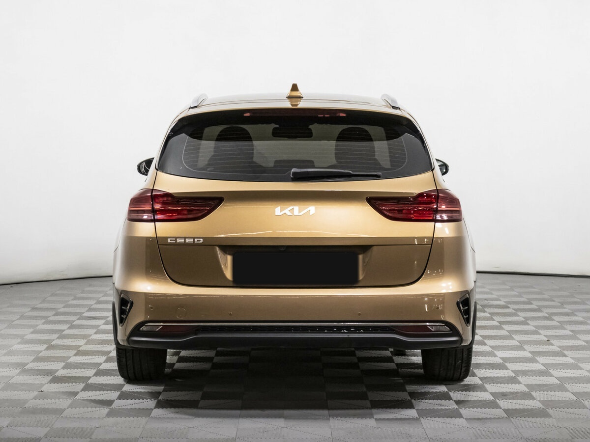 Купить Kia Ceed с пробегом. Фото: #4