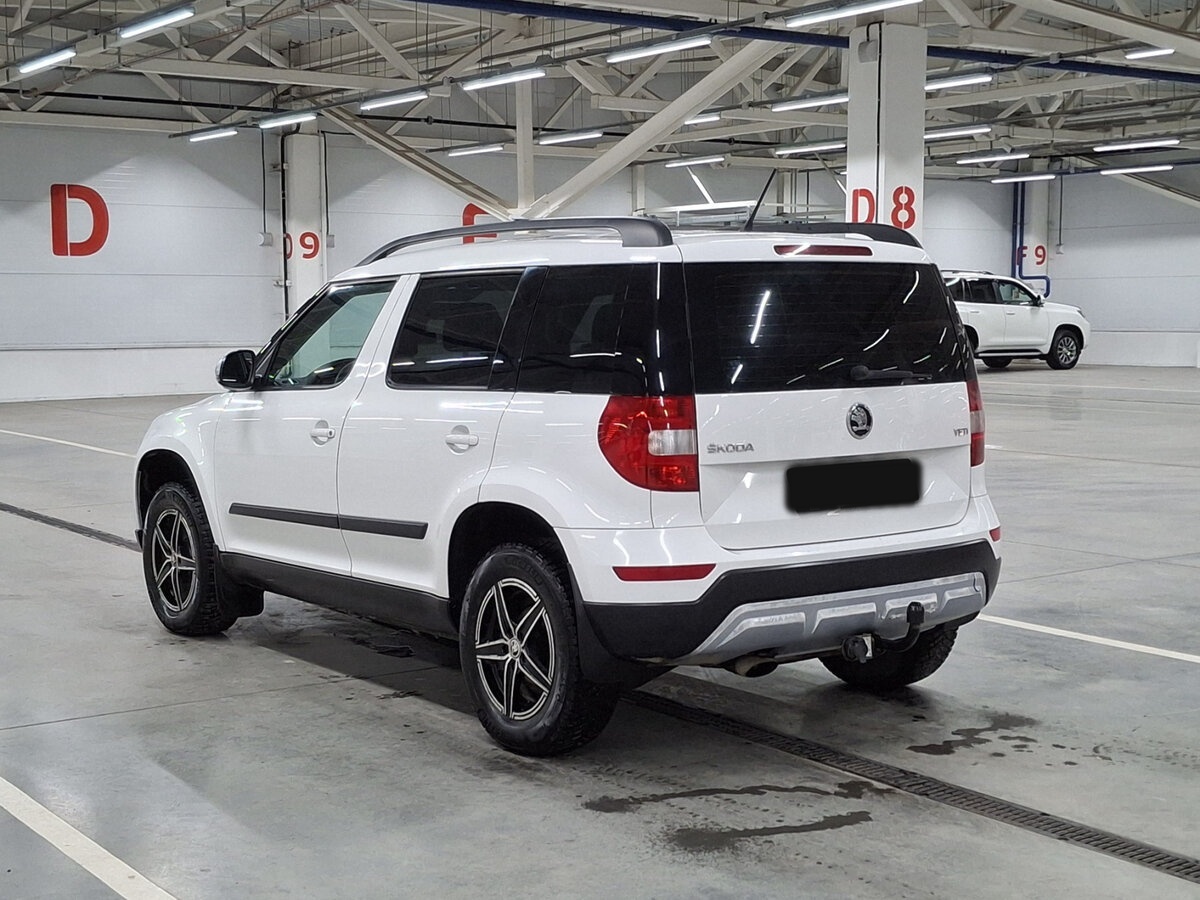 Купить Skoda Yeti с пробегом. Фото: #6