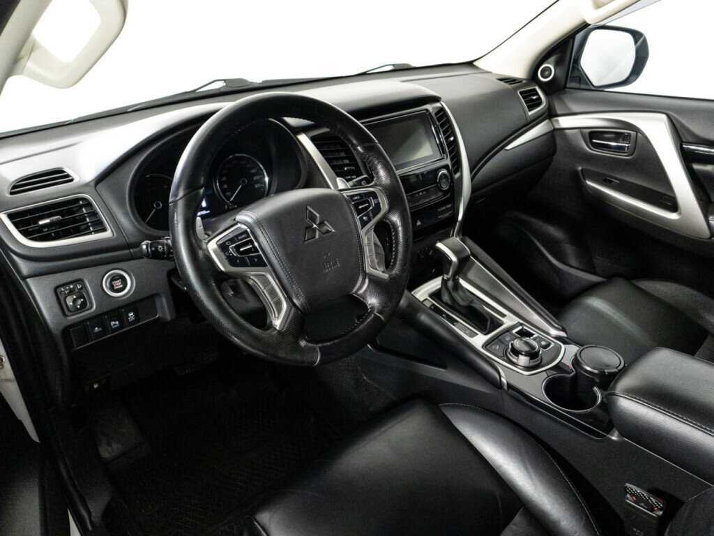 Купить Mitsubishi Pajero Sport с пробегом. Фото: #10