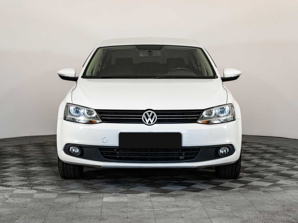 Купить Volkswagen Jetta с пробегом. Фото: #1