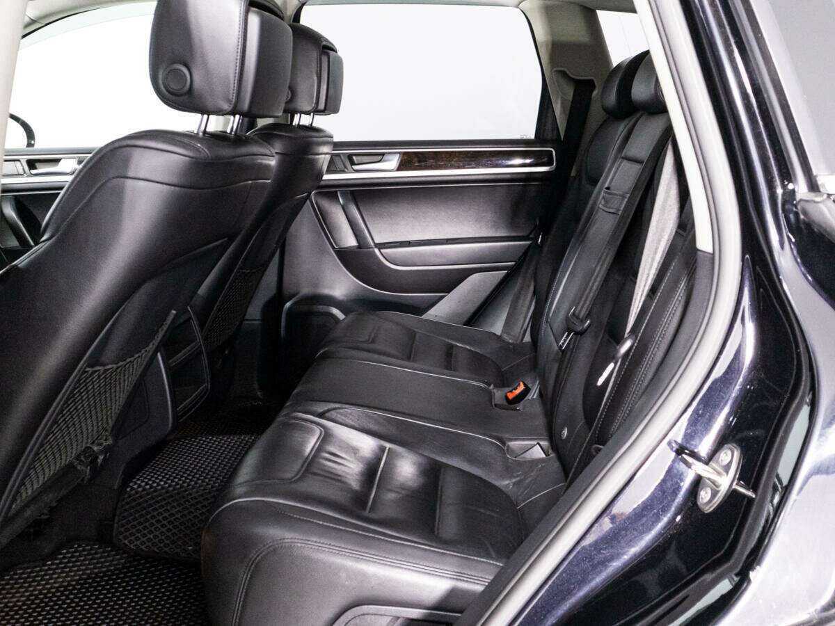 Купить Volkswagen Touareg с пробегом. Фото: #7