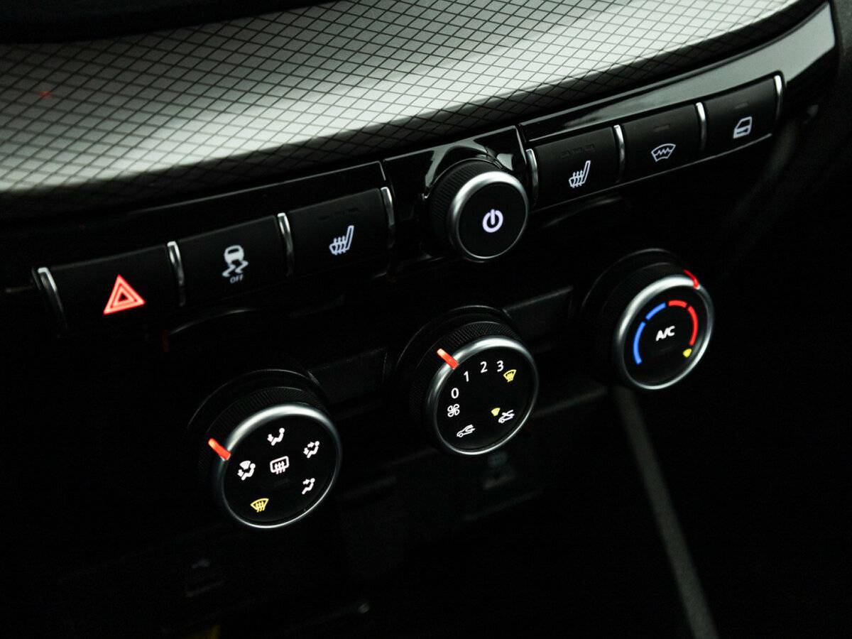 Купить Lada (ВАЗ) Vesta с пробегом. Фото: #14