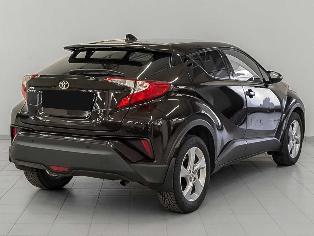 Купить Toyota C-HR с пробегом. Фото: #4