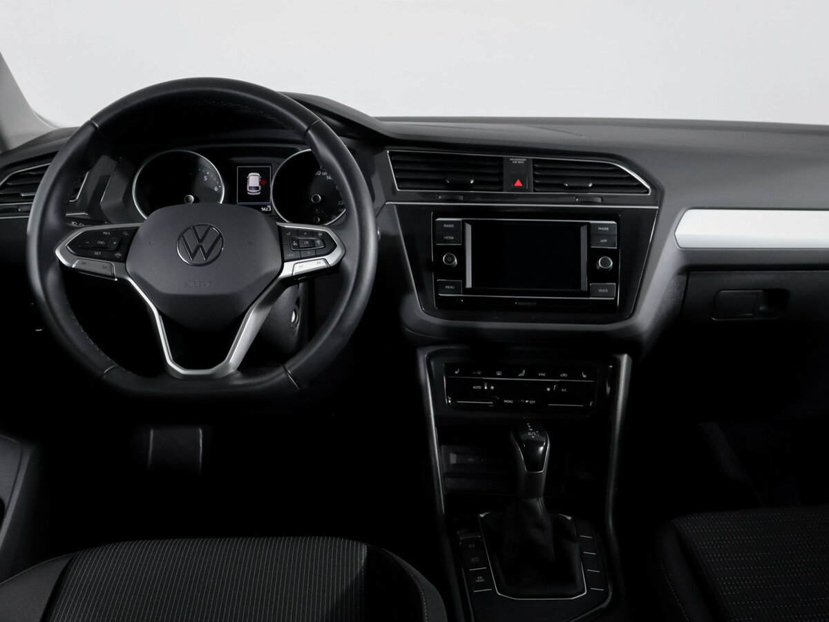 Купить Volkswagen Tiguan с пробегом. Фото: #11