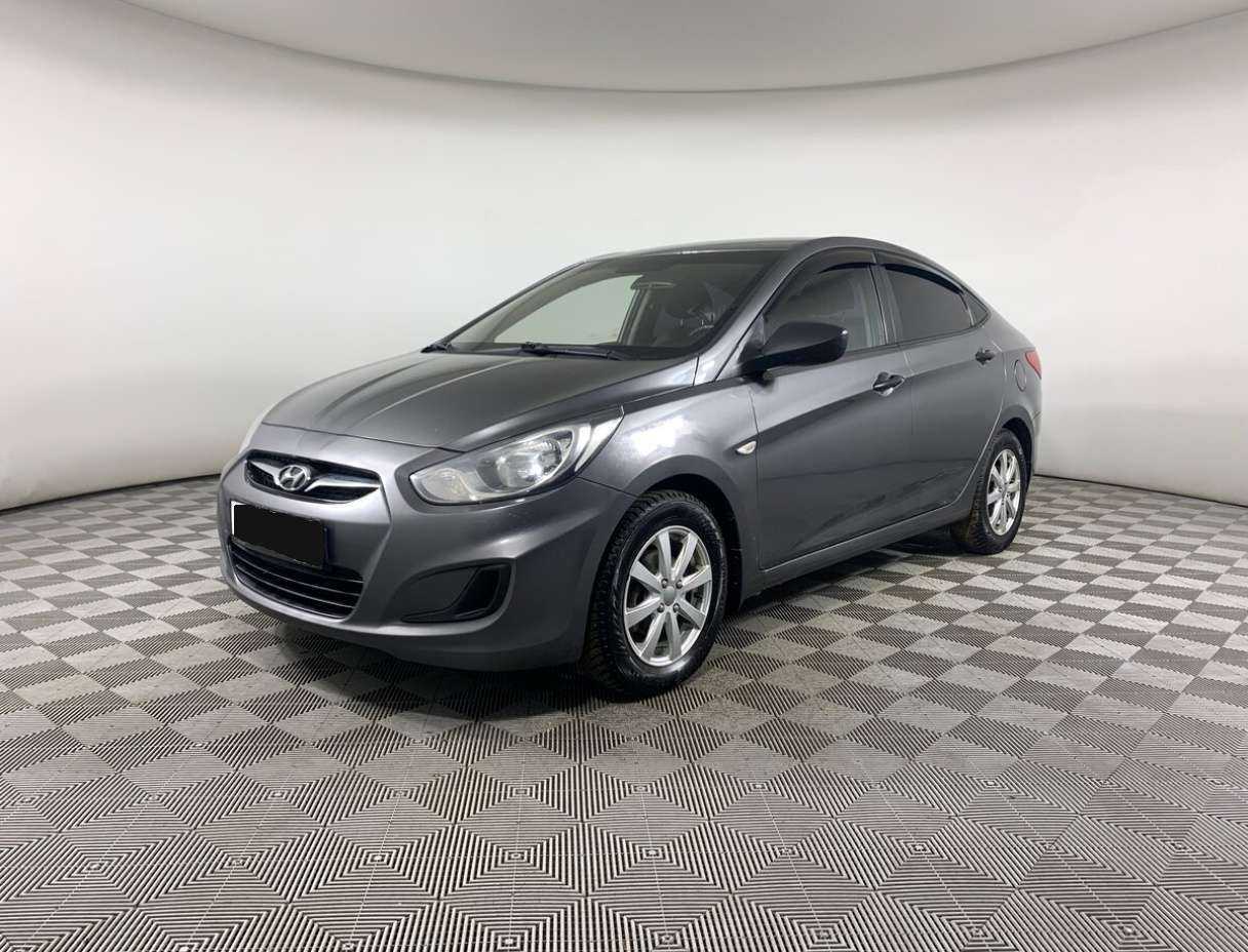 Купить Hyundai Solaris с пробегом. Фото: #0
