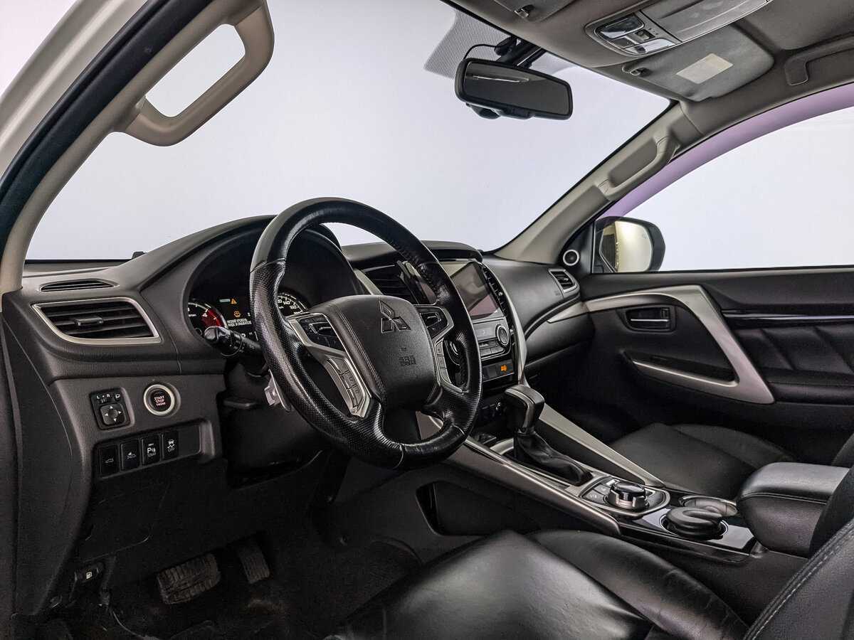 Купить Mitsubishi Pajero Sport с пробегом. Фото: #12