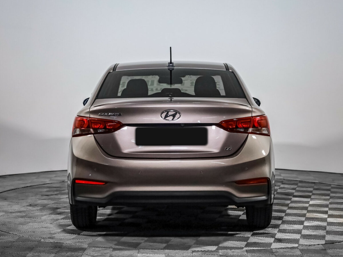 Купить Hyundai Solaris с пробегом. Фото: #4