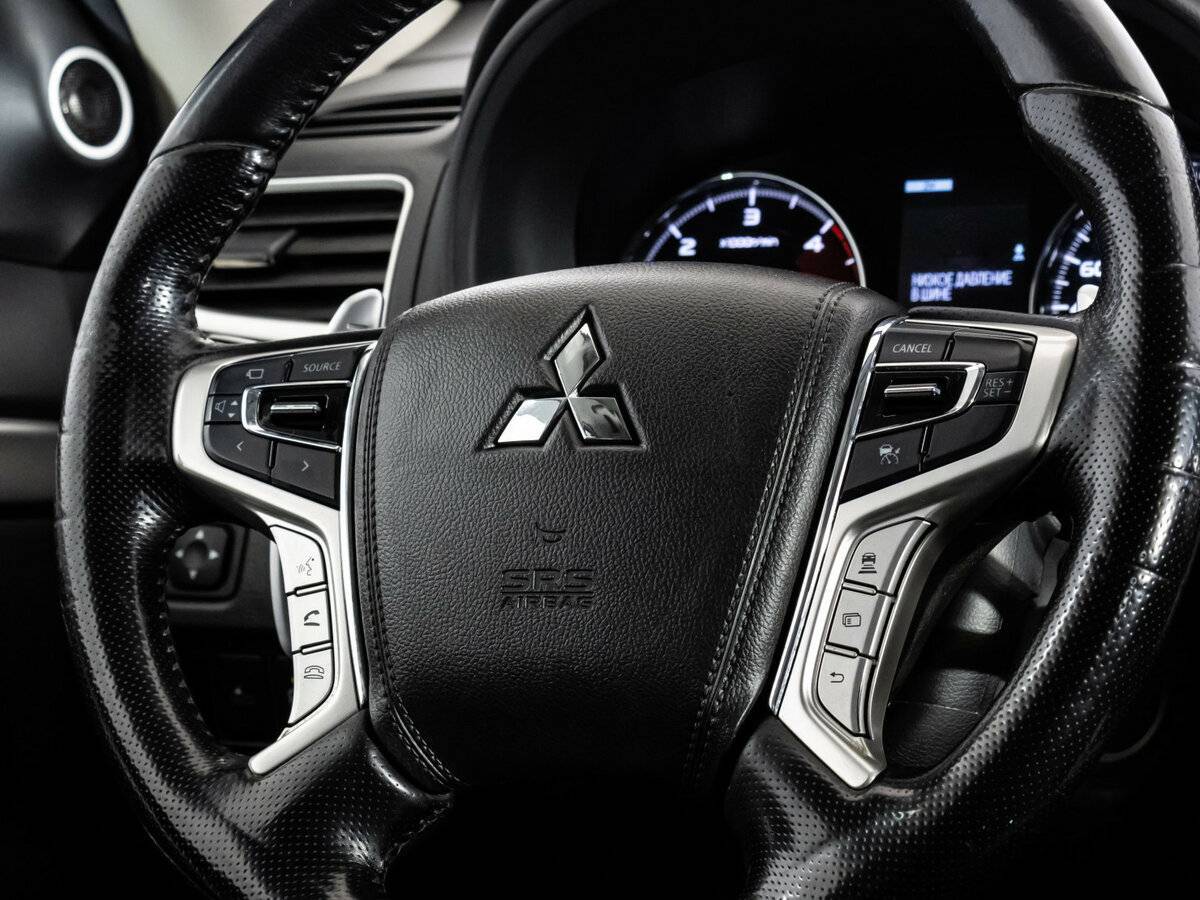 Купить Mitsubishi Pajero Sport с пробегом. Фото: #9