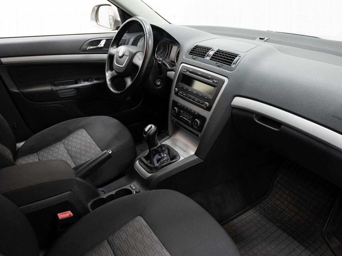 Купить Skoda Octavia с пробегом. Фото: #11