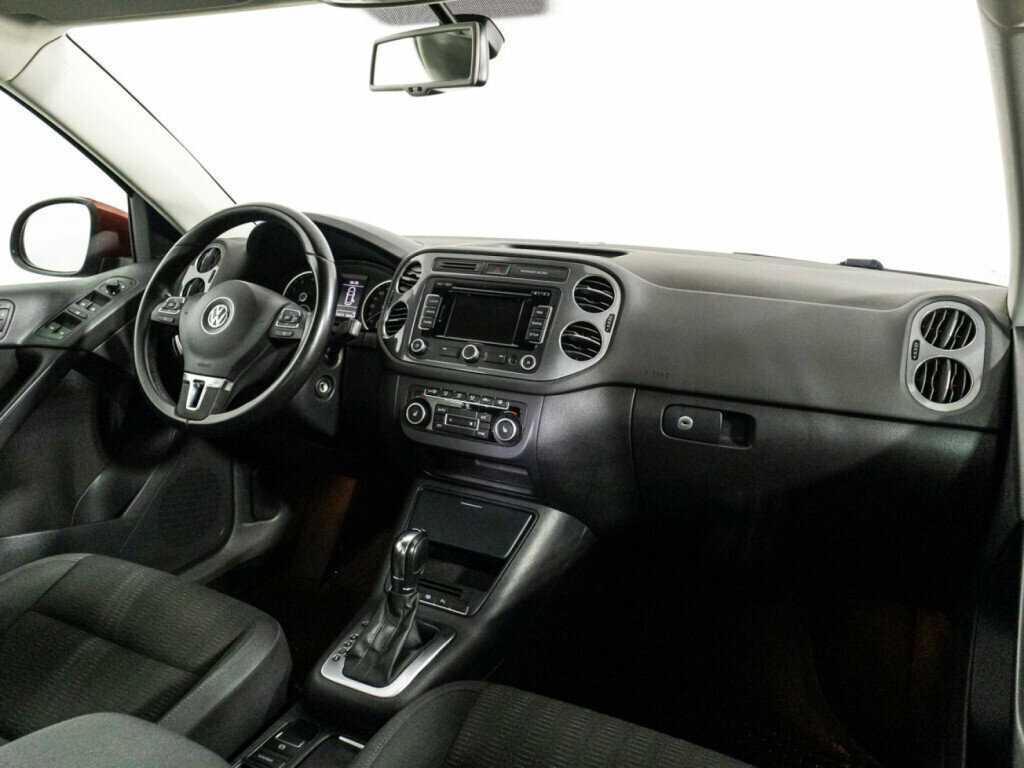 Купить Volkswagen Tiguan с пробегом. Фото: #8