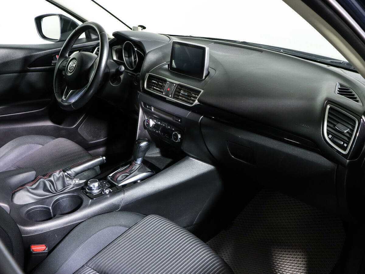 Купить Mazda 3 с пробегом. Фото: #5