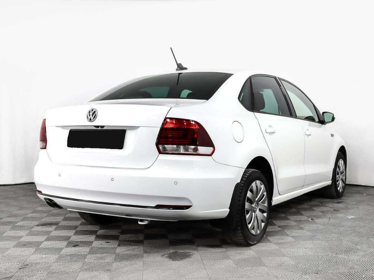 Купить Volkswagen Polo с пробегом. Фото: #4