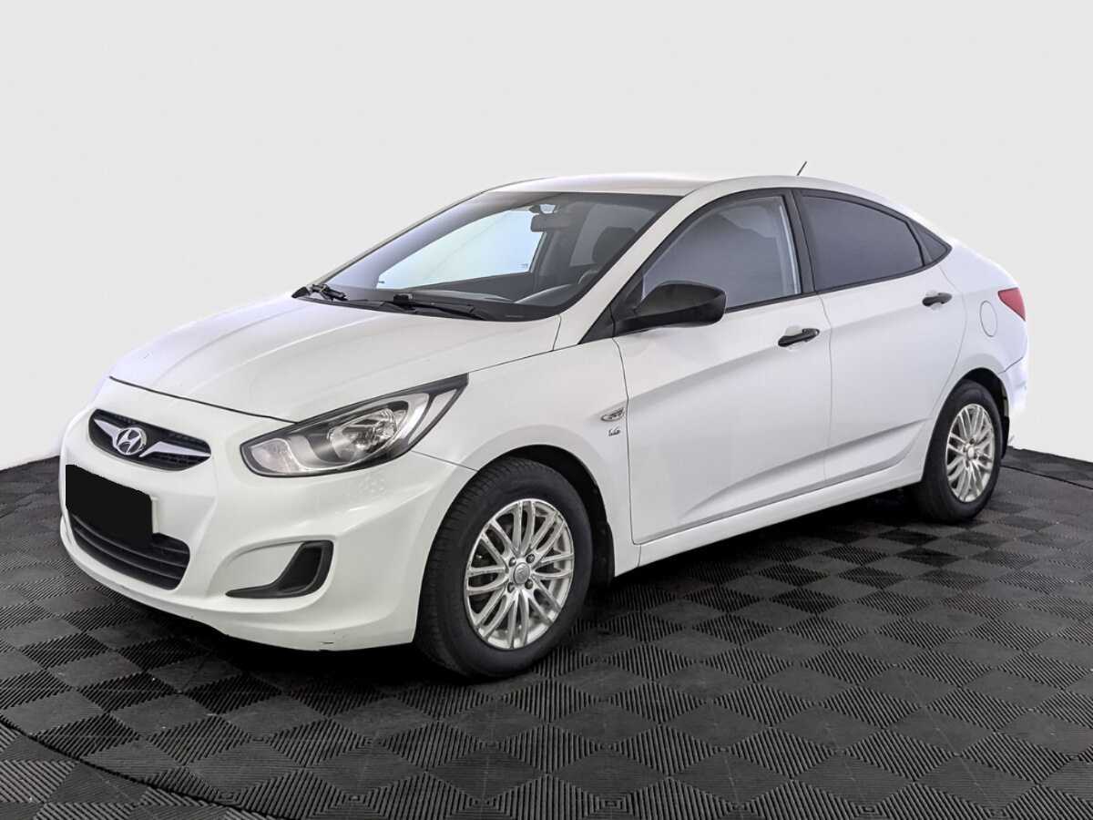 Купить Hyundai Solaris с пробегом. Фото: #0
