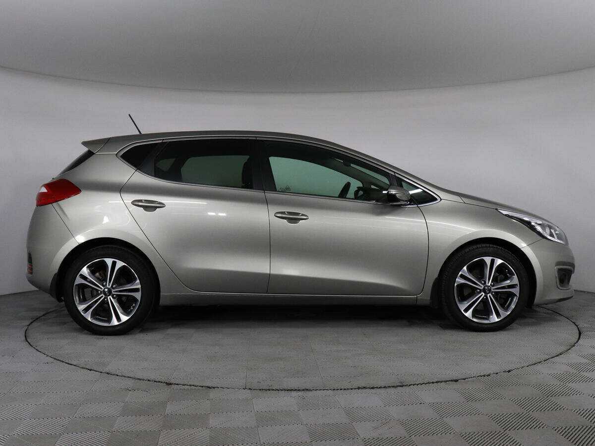 Купить Kia Ceed с пробегом. Фото: #3