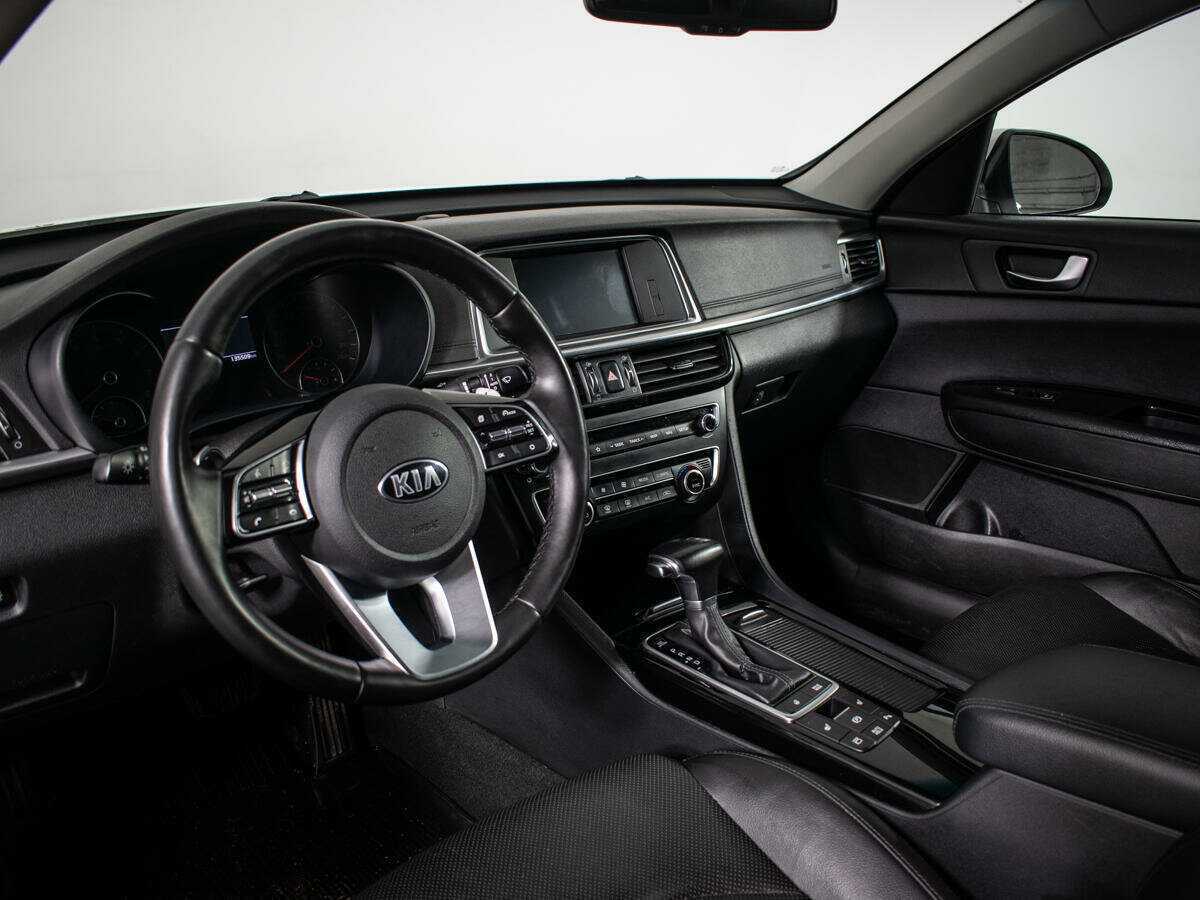 Купить Kia Optima с пробегом. Фото: #9