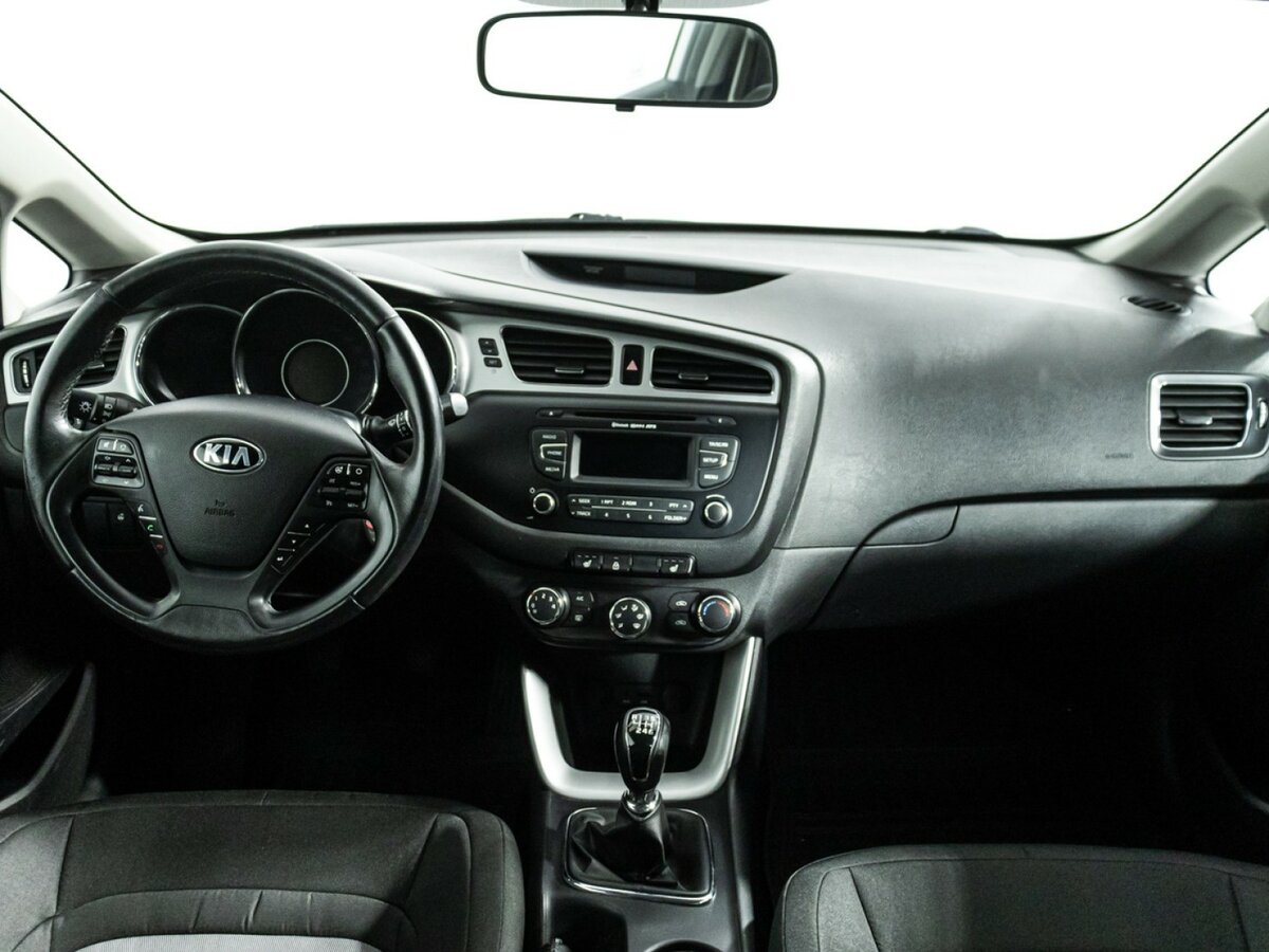 Купить Kia Ceed с пробегом. Фото: #12
