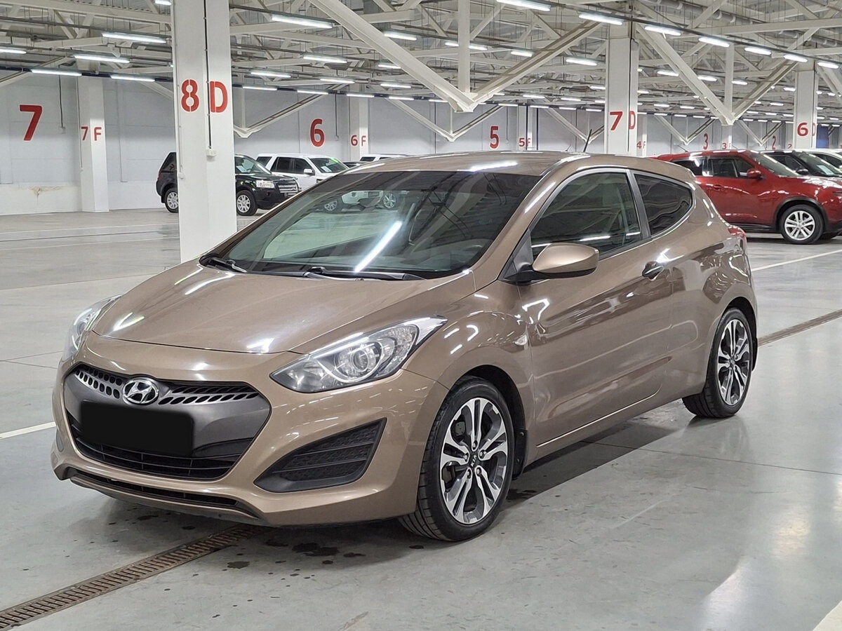 Купить Hyundai i30 с пробегом. Посмотреть фото